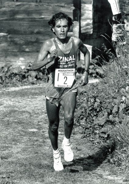 SMLC Hofer Jairo Correa 1990. Photo tirée de louvrage Pont 1993 p. 31